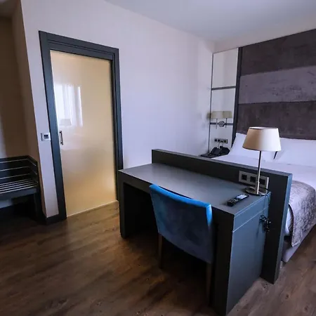 Ld Sevilla Hotel